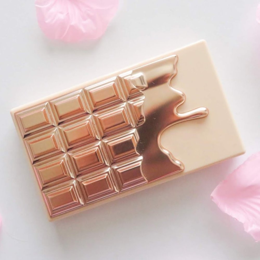 I ❤️Revolution Chocolate Elixir Glow Illuminator
